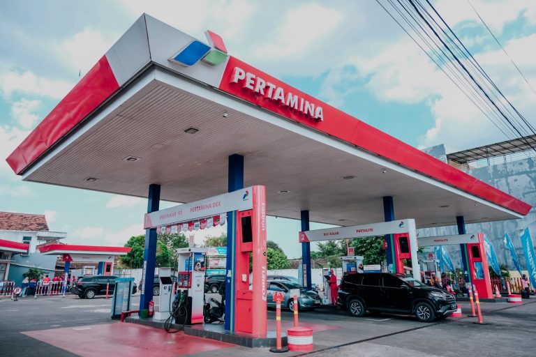 Harga BBM Naik: Saatnya Kita Mengurangi Ketergantungan dari Kendaraan Pribadi?